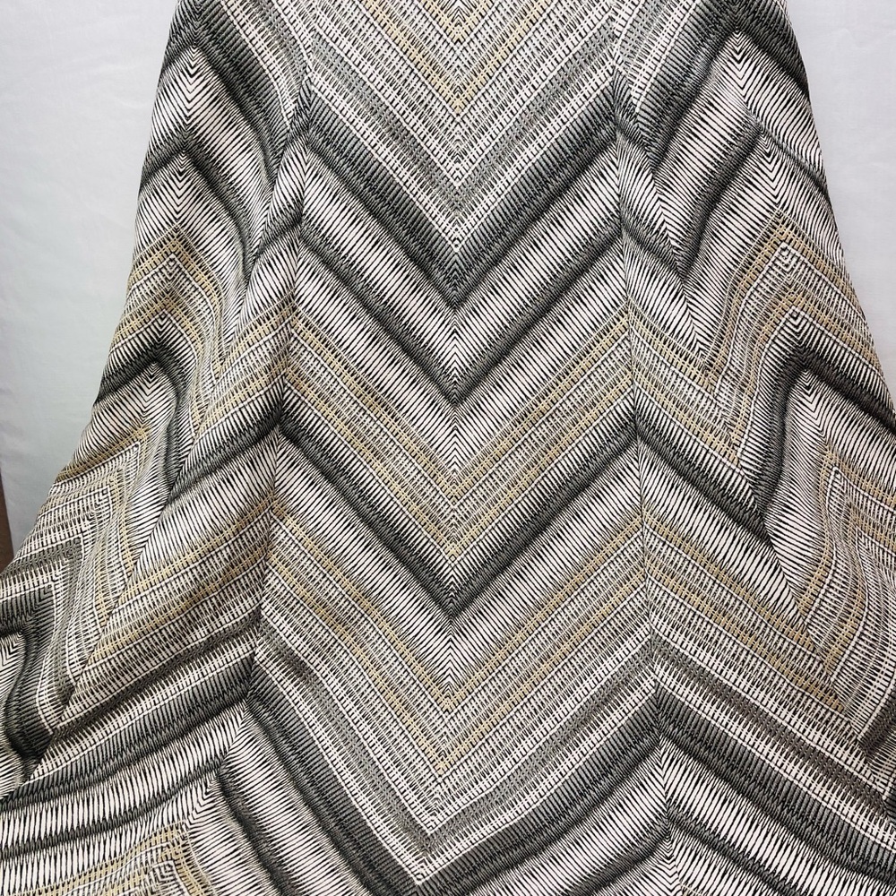 Elegant Chevron A-Line Skirt in Gray and Cream - Picture 2 of 8